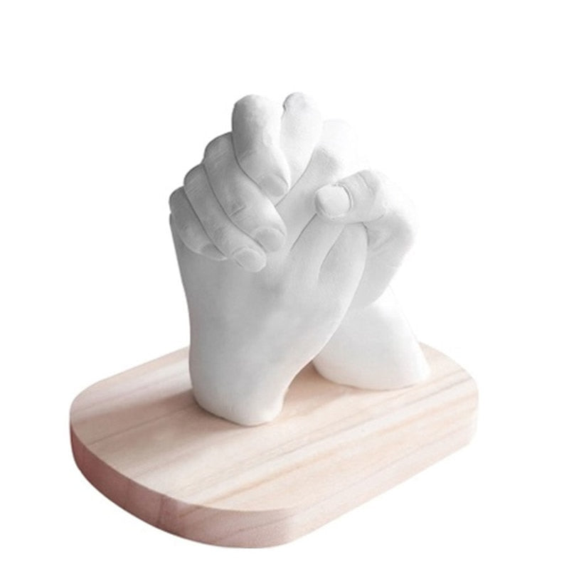 Capture Every Detail with Our Mini 3D Hand & Foot Casting Kit - The Perfect Keepsake Gift for New Parents and Godparents! Non-Toxic, Non-Allergenic, and 100% Biodegradable Casting Materials Included. Create a Timeless Treasure to Cherish Forever